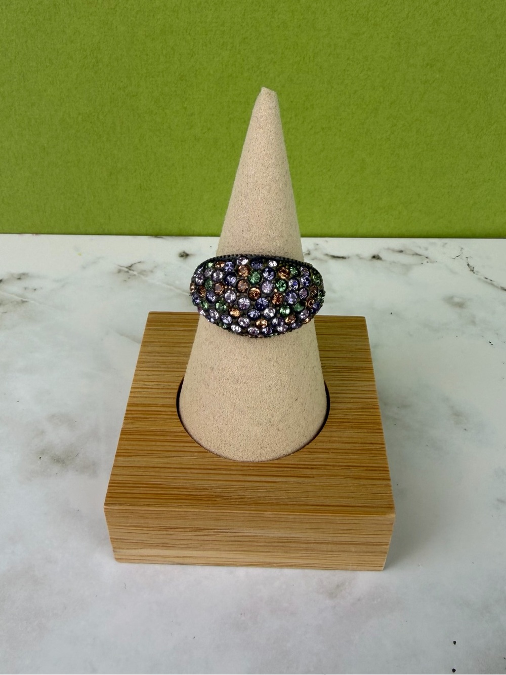 Vintage Antique Brass Multicolor Rhinestone Dome Ring - Size 8.5
